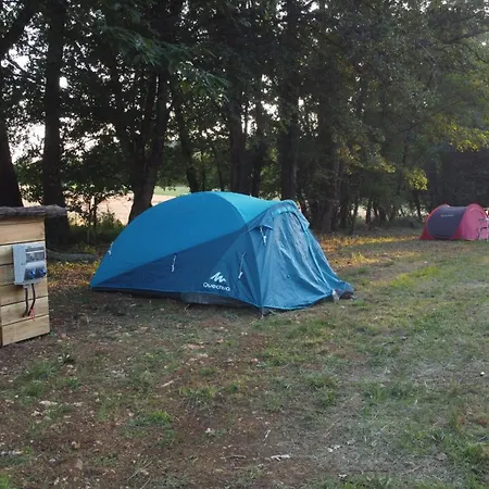 Eco-camping Le Bois De Cussac * Truffe